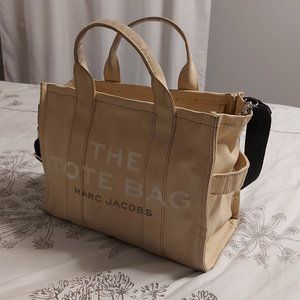 Marc Jacobs The Tote Bag Medium Beige